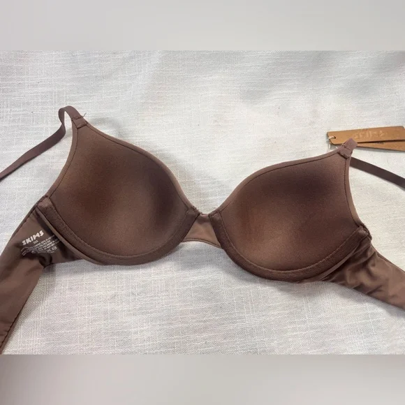 NEW WITH TAGS SKIMS Fits Everybody T-Shirt Bra 32A - Picture 5 of 5